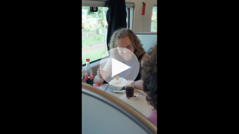 Die Ansager: Die CurlyWurst