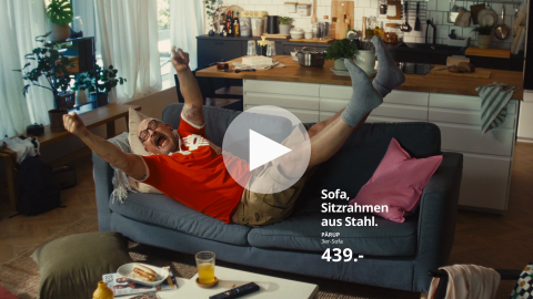 IKEA - Bereit für die EM zu Hause - Sofa
